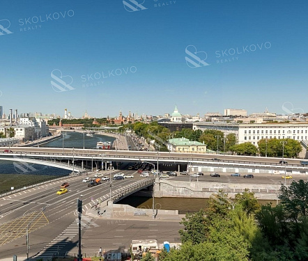 свободного назначения площадью 740 кв.м.