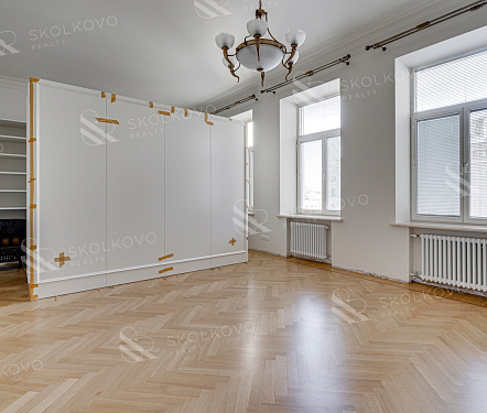 6-и комнатная квартира площадью 350 кв.м.